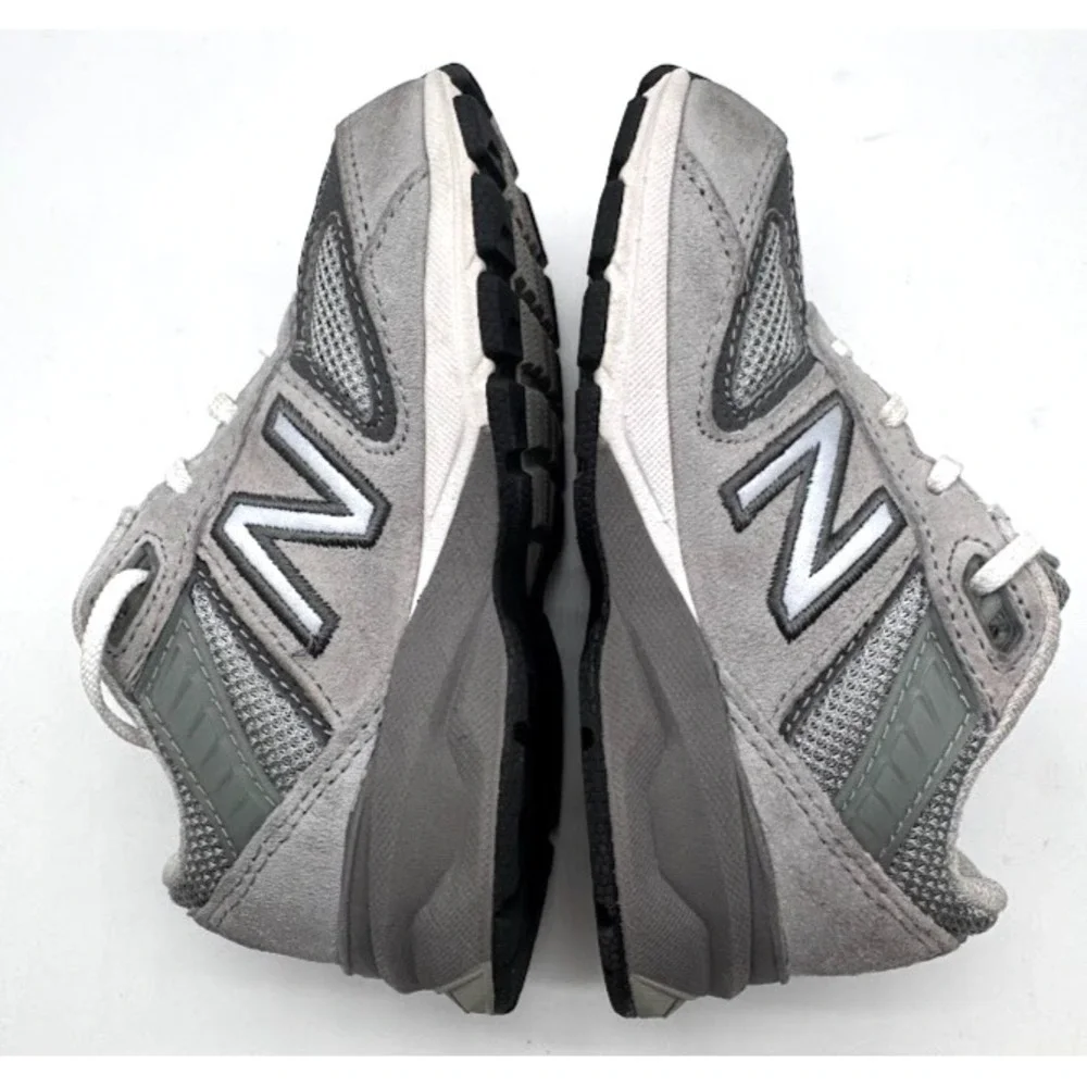 New Balance 990v5 Kids Sneakers Gray Suede Mesh Running Shoes US 8 EU 25